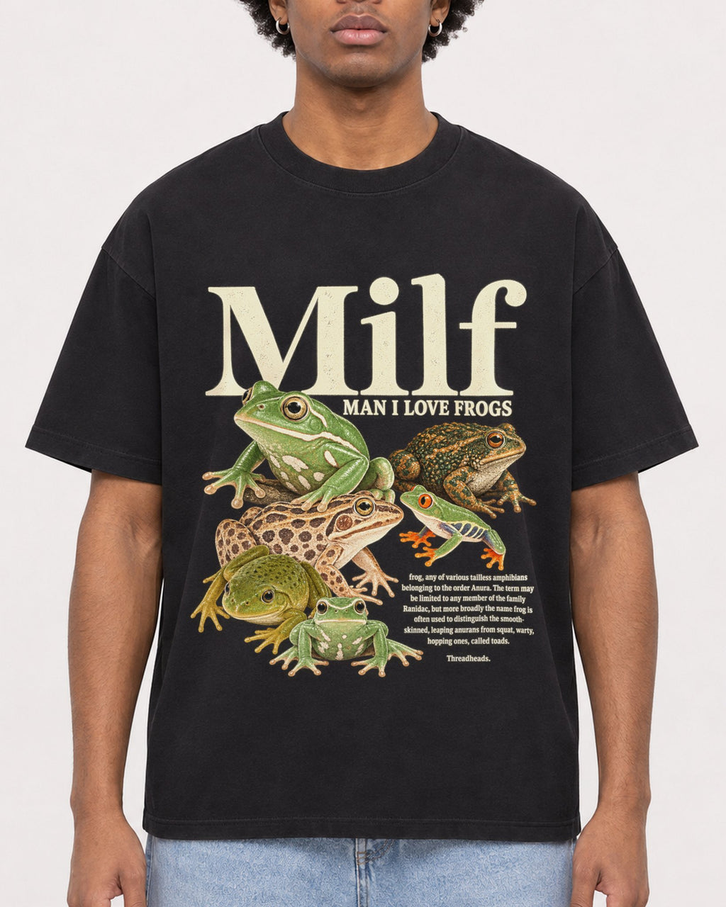Mockup Boxy Heavyweight Tee Black male close-up 45