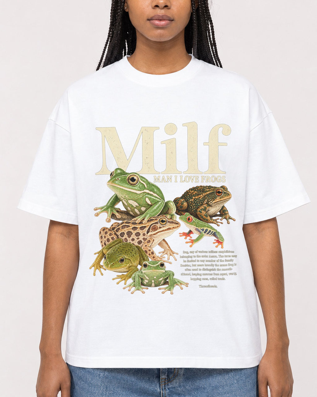 Mockup Boxy Heavyweight Tee White female close-up 45