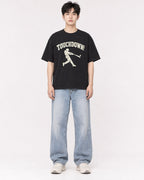 Mockup Boxy Heavyweight Tee Black male full-body 01
