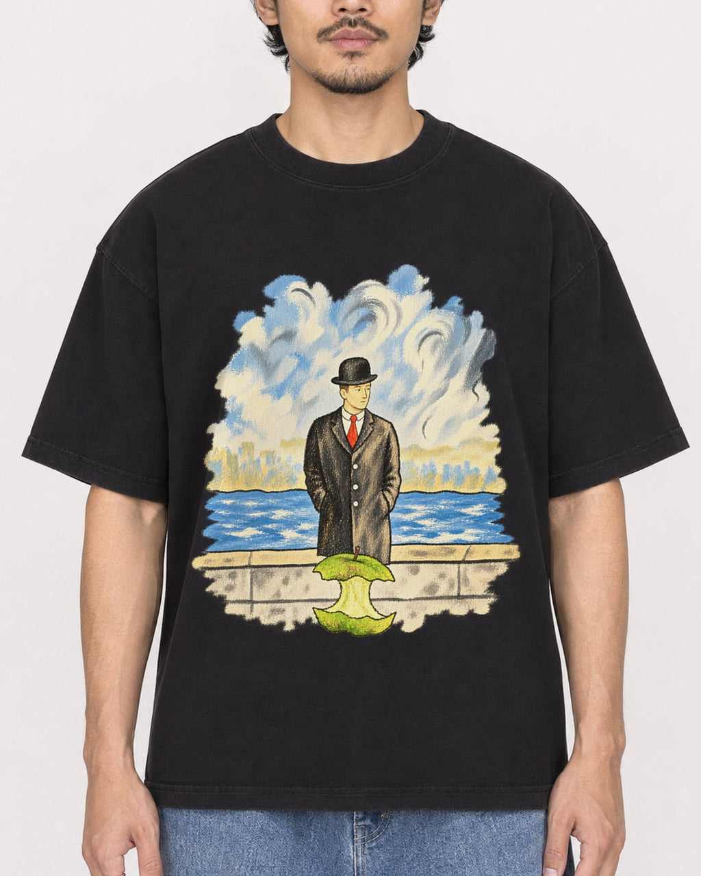 Mockup Boxy Heavyweight Tee Black male close-up 02