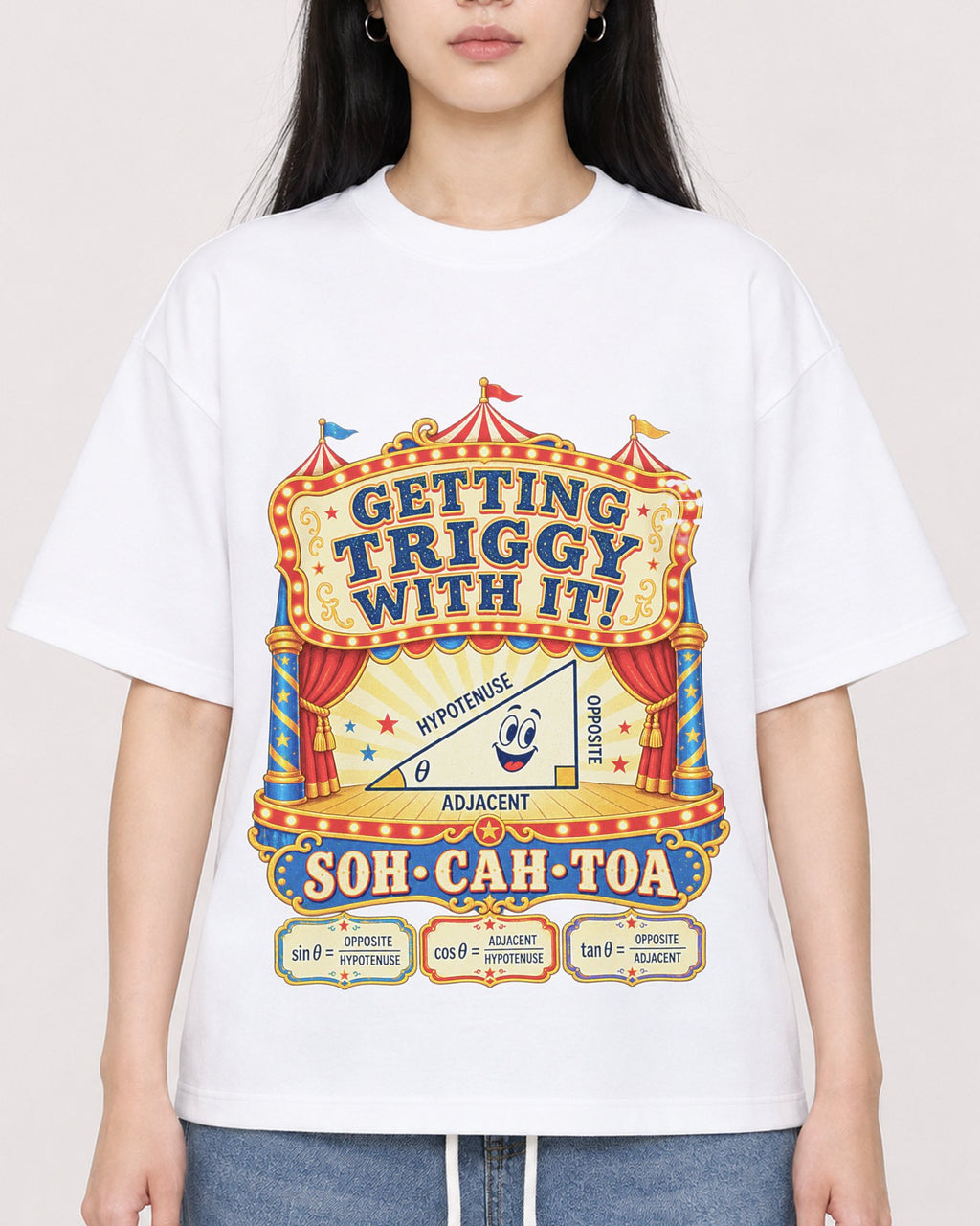 Mockup Boxy Heavyweight Tee White female close-up 01