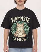 Mockup Boxy Heavyweight Tee Black male close-up 09