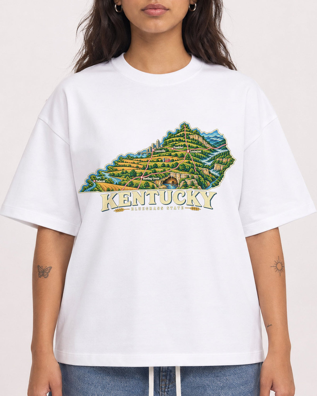Mockup Boxy Heavyweight Tee White female close-up 06