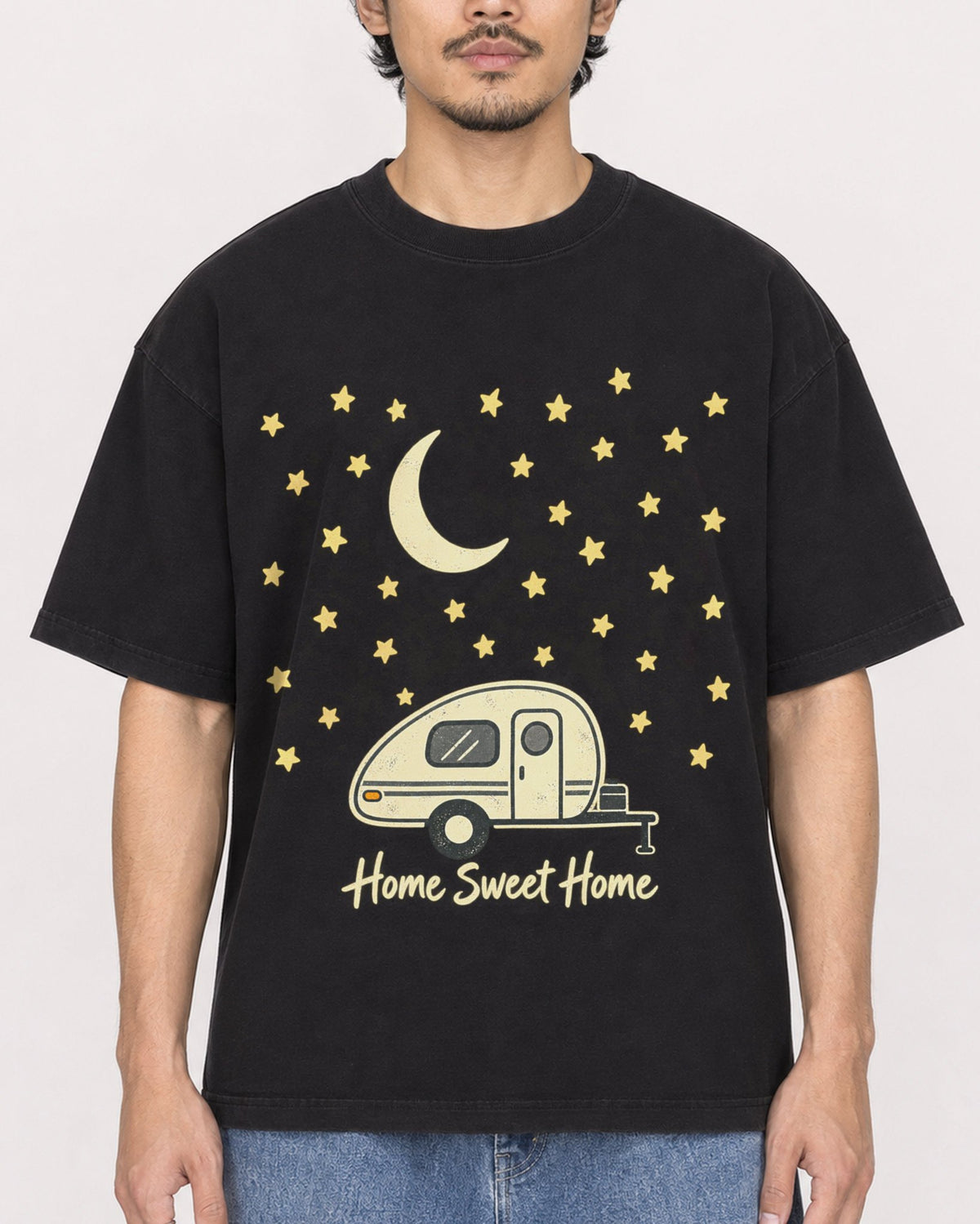 Mockup Boxy Heavyweight Tee Black male close-up 02