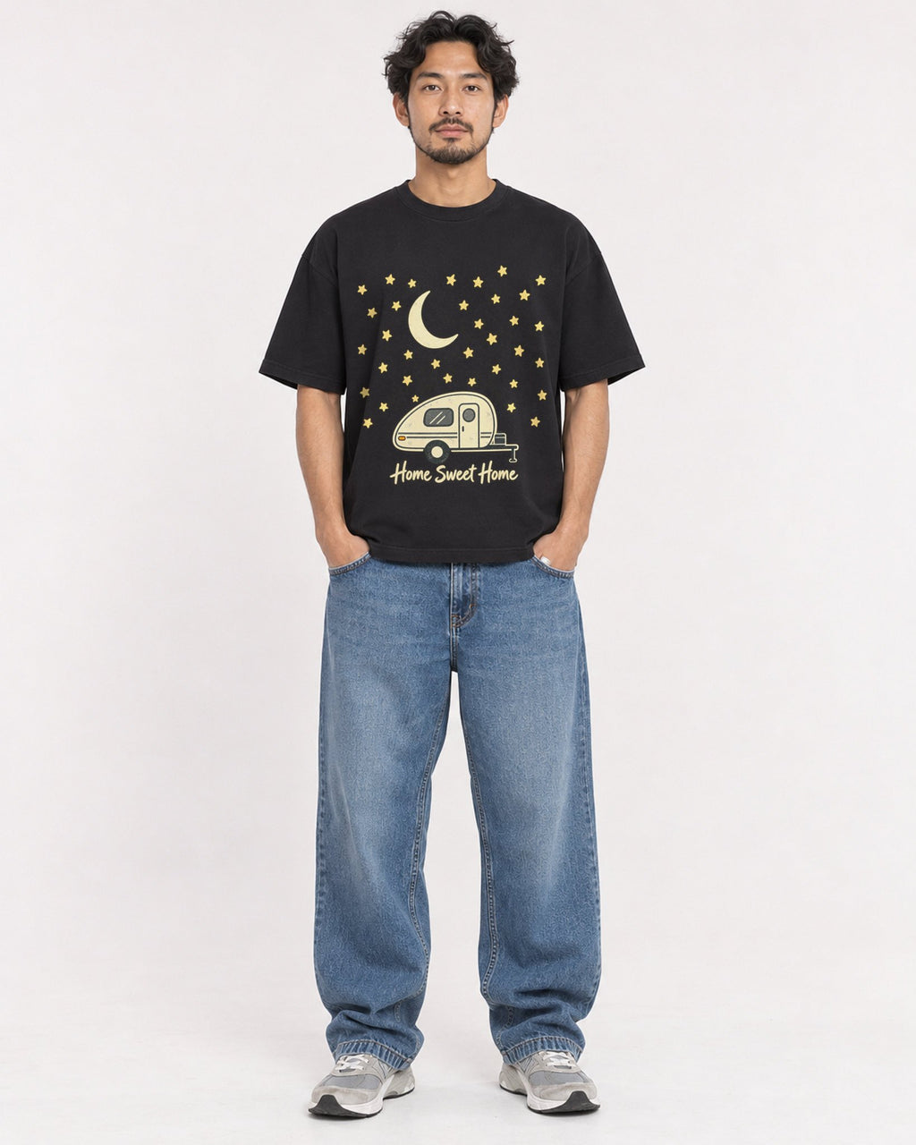 Mockup Boxy Heavyweight Tee Black male full-body 02