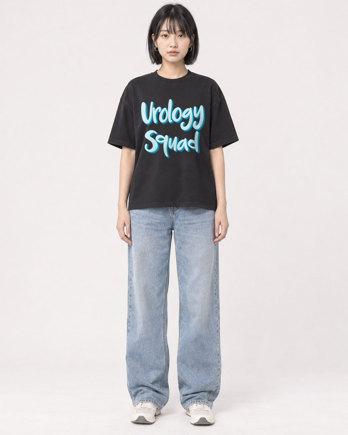 Mockup Boxy Heavyweight Tee Black female full-body 11