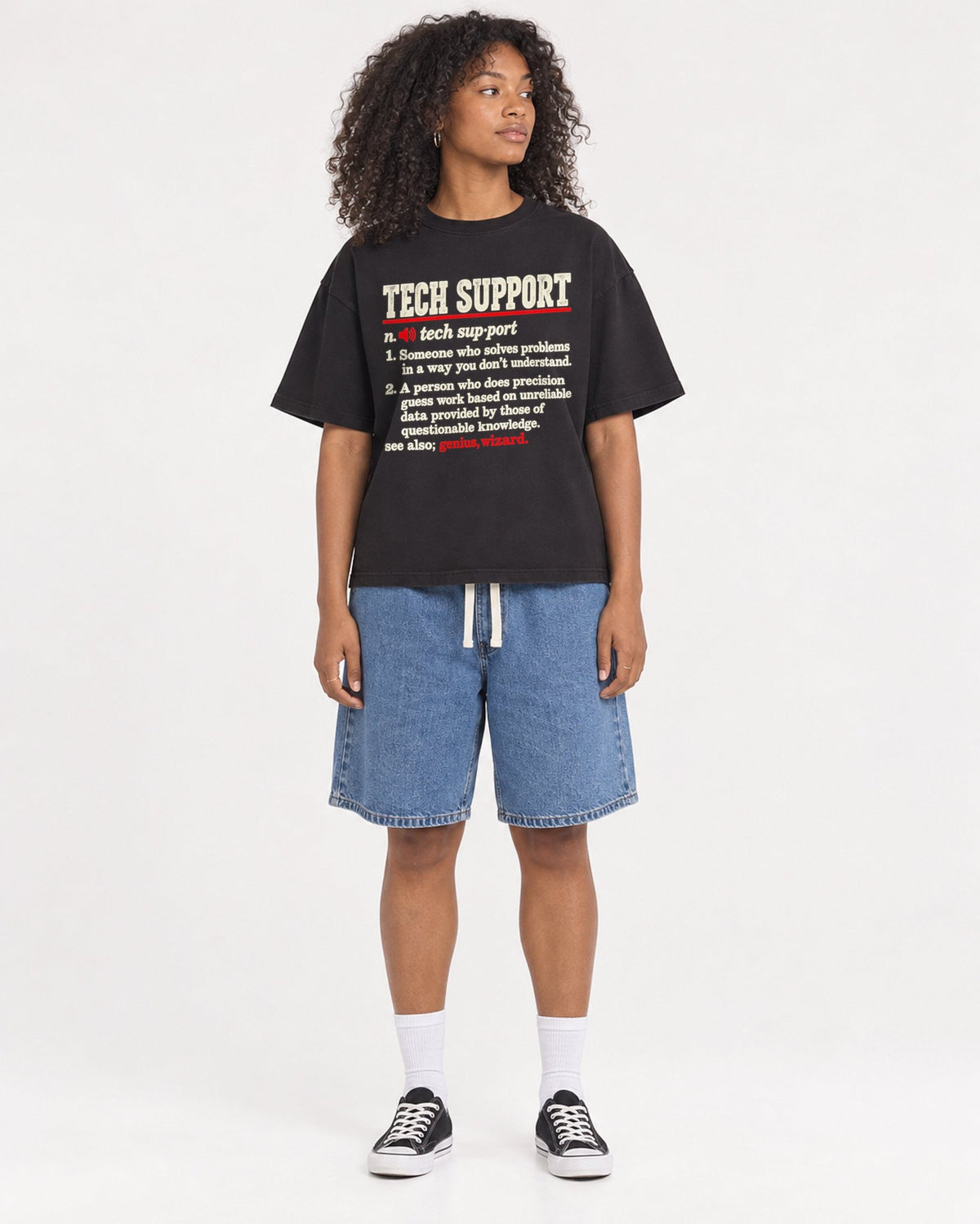 Mockup Boxy Heavyweight Tee Black female full-body 05