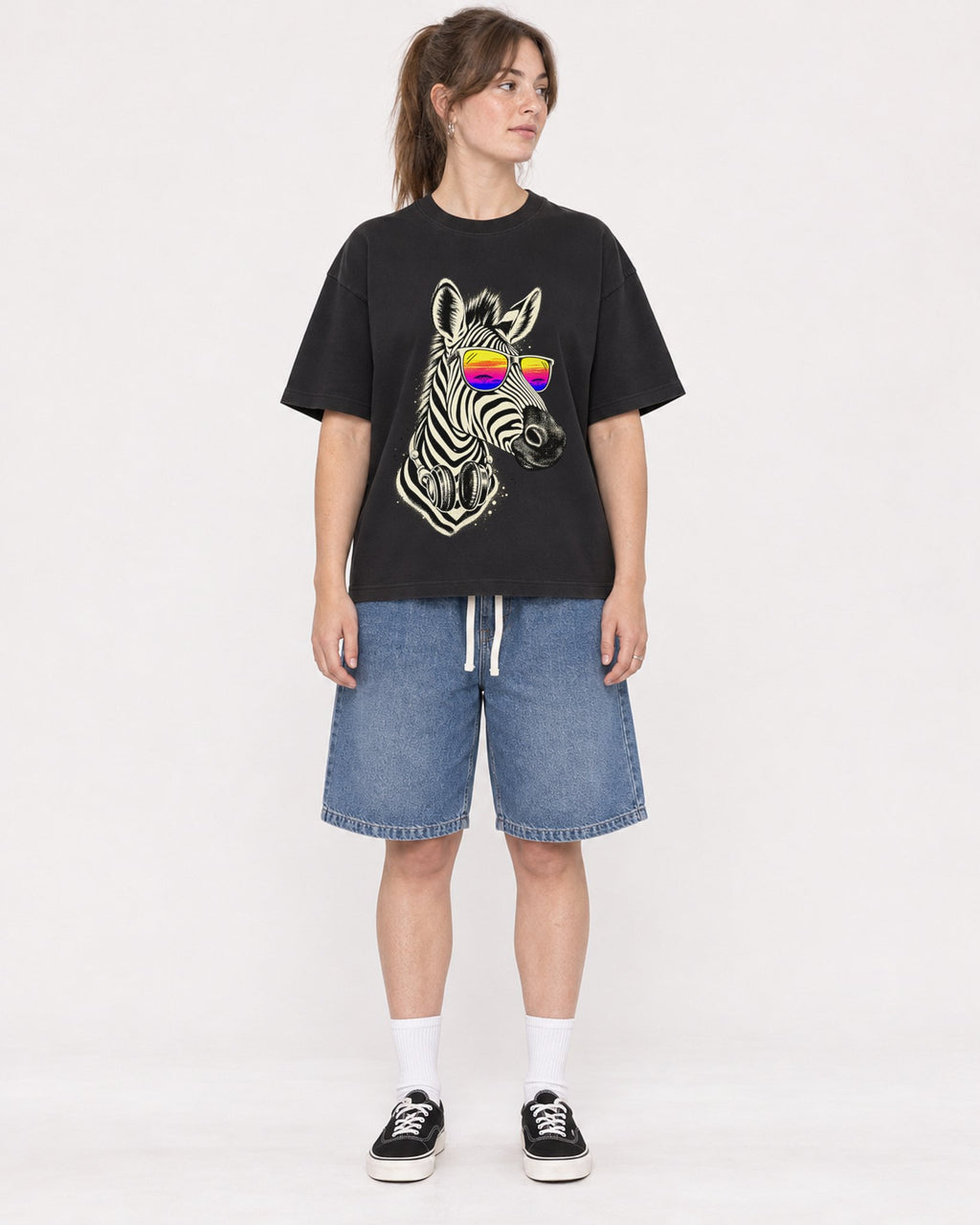 Mockup Boxy Heavyweight Tee Black female full-body 29