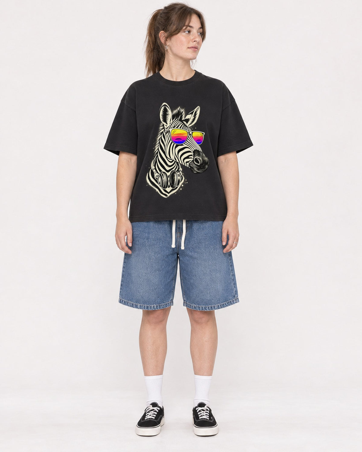 Mockup Boxy Heavyweight Tee Black female full-body 29
