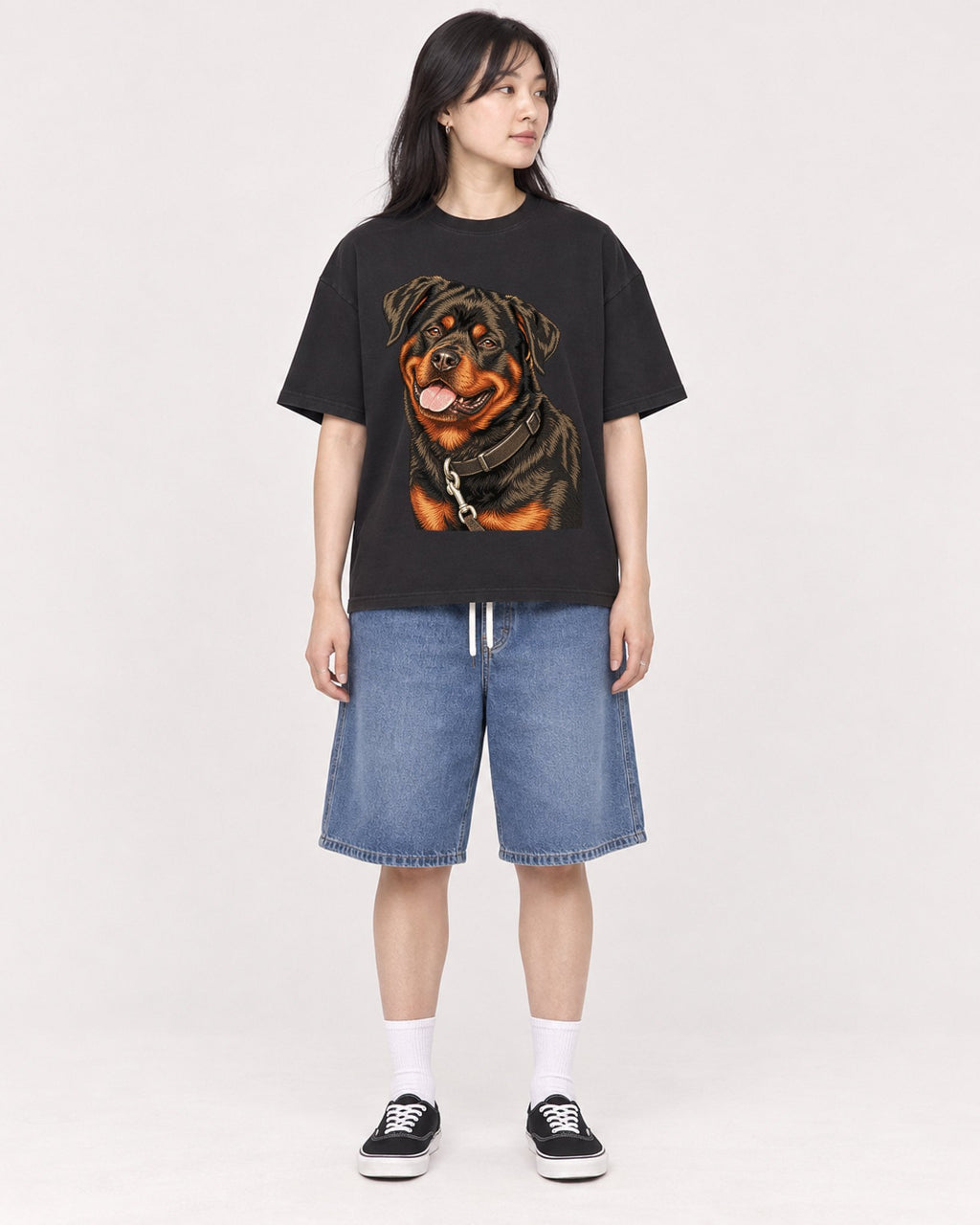 Mockup Boxy Heavyweight Tee Black female full-body 13