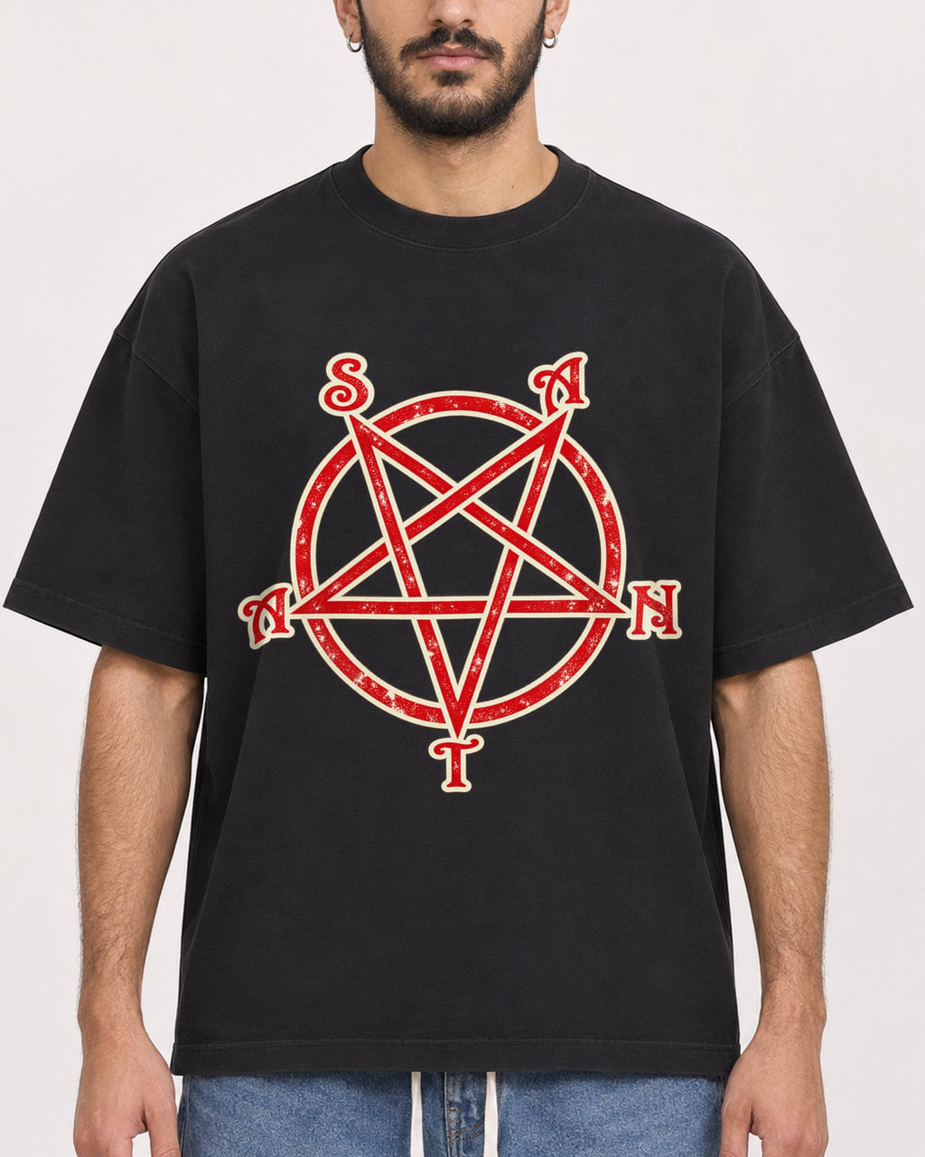 Mockup Boxy Heavyweight Tee Black male close-up 07