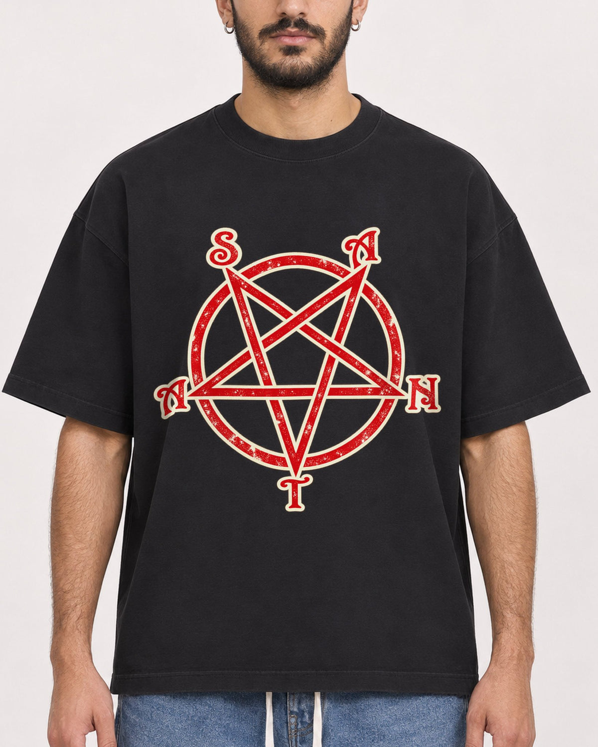 Mockup Boxy Heavyweight Tee Black male close-up 07