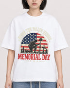 Mockup Boxy Heavyweight Tee White female close-up 11
