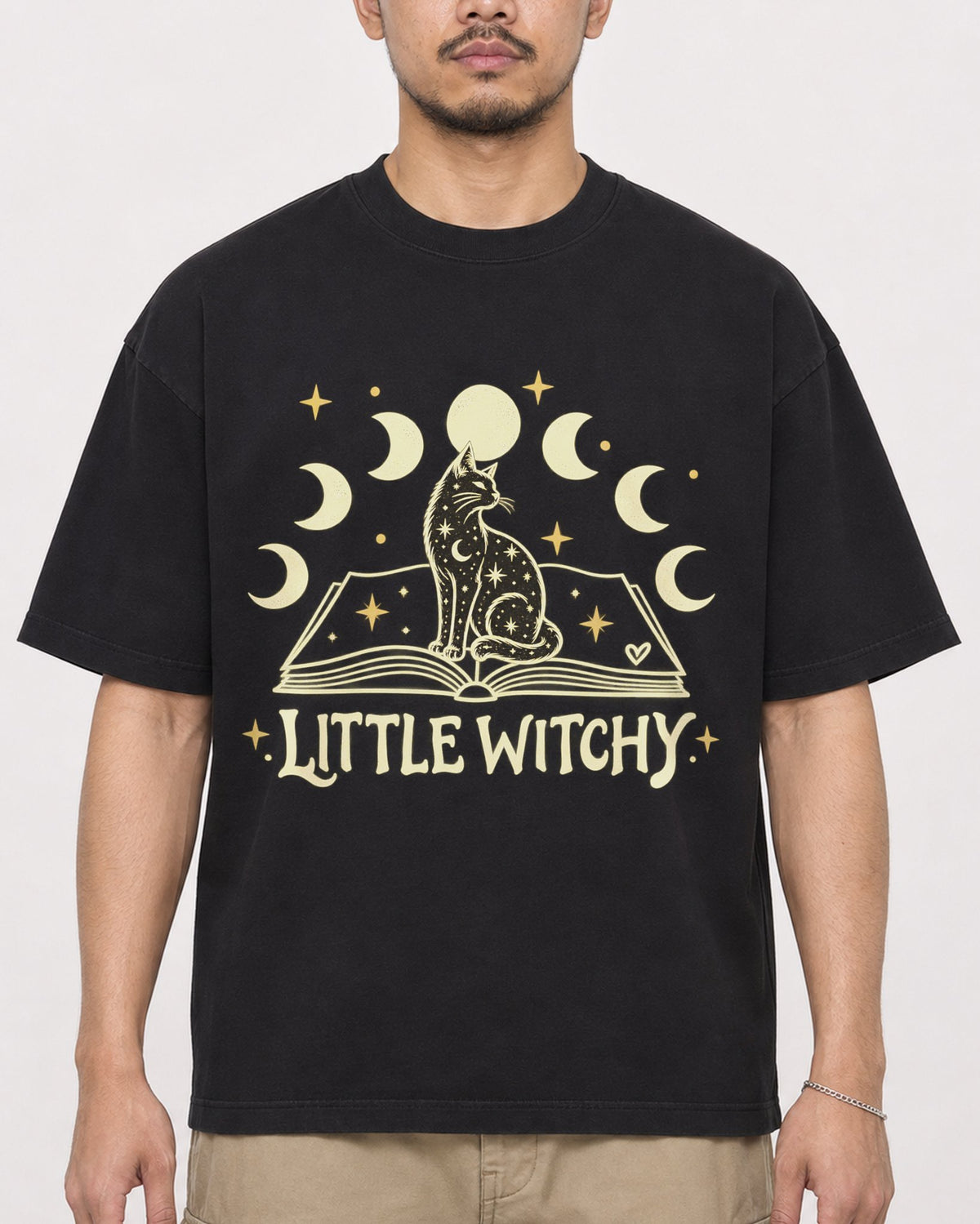 Mockup Boxy Heavyweight Tee Black male close-up 32