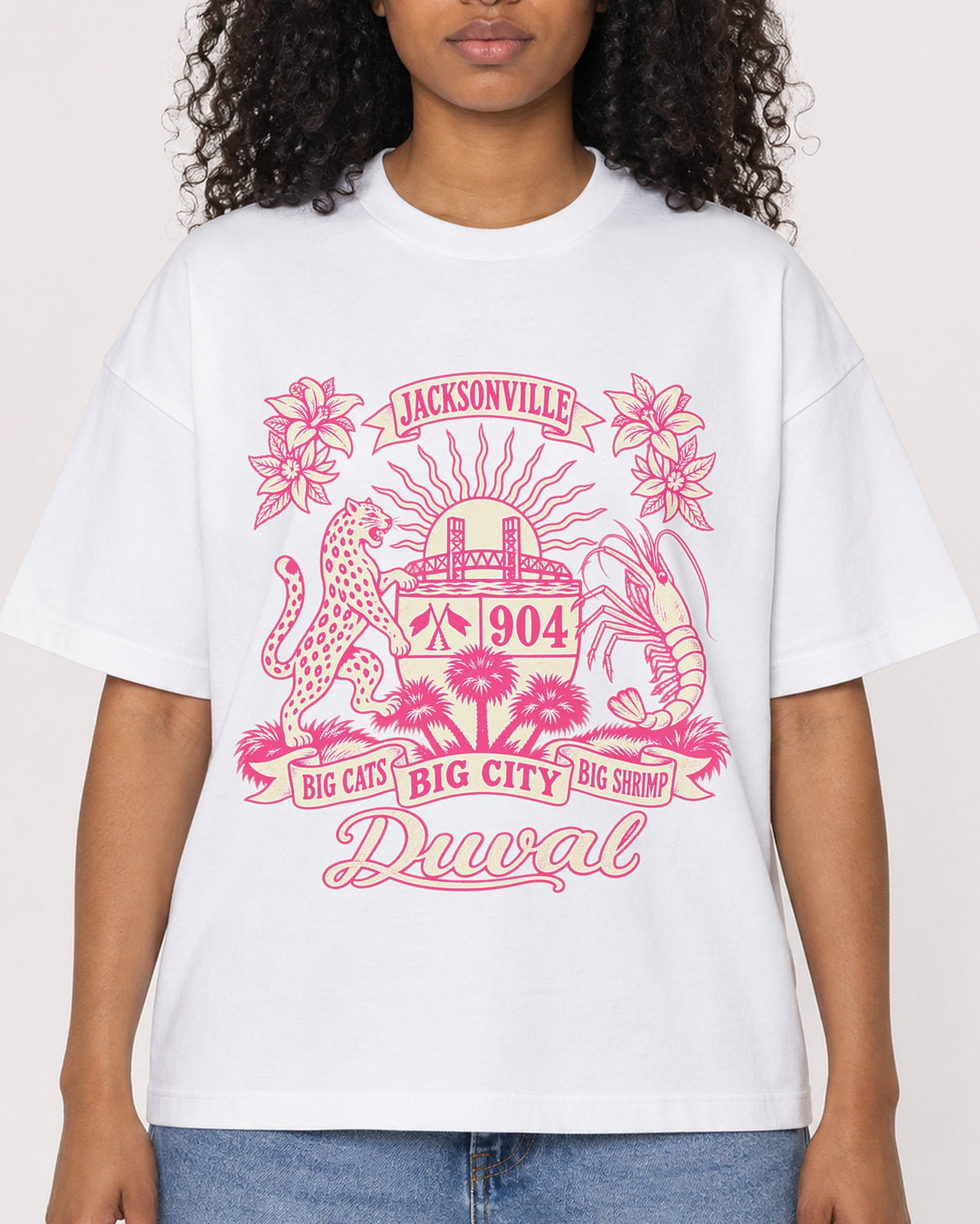 Mockup Boxy Heavyweight Tee White female close-up 05