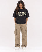 Mockup Boxy Heavyweight Tee Black female full-body 02