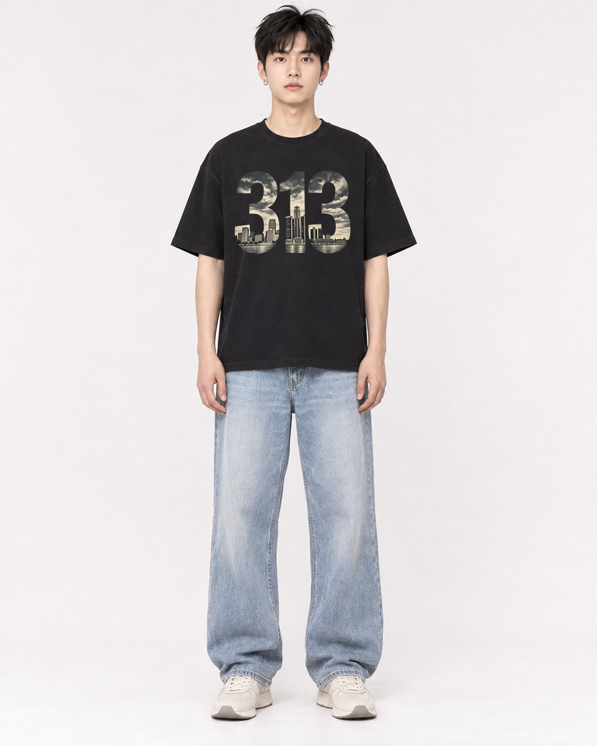 Mockup Boxy Heavyweight Tee Black male full-body 01