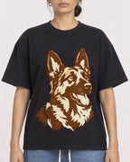 Mockup Boxy Heavyweight Tee Black female close-up 17