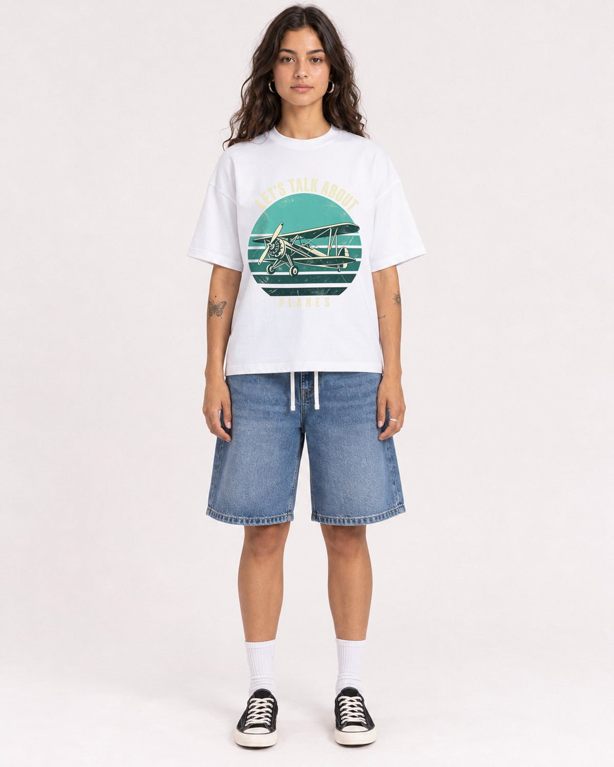 Mockup Boxy Heavyweight Tee White female full-body 06