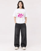 Mockup Boxy Heavyweight Tee White female full-body 03