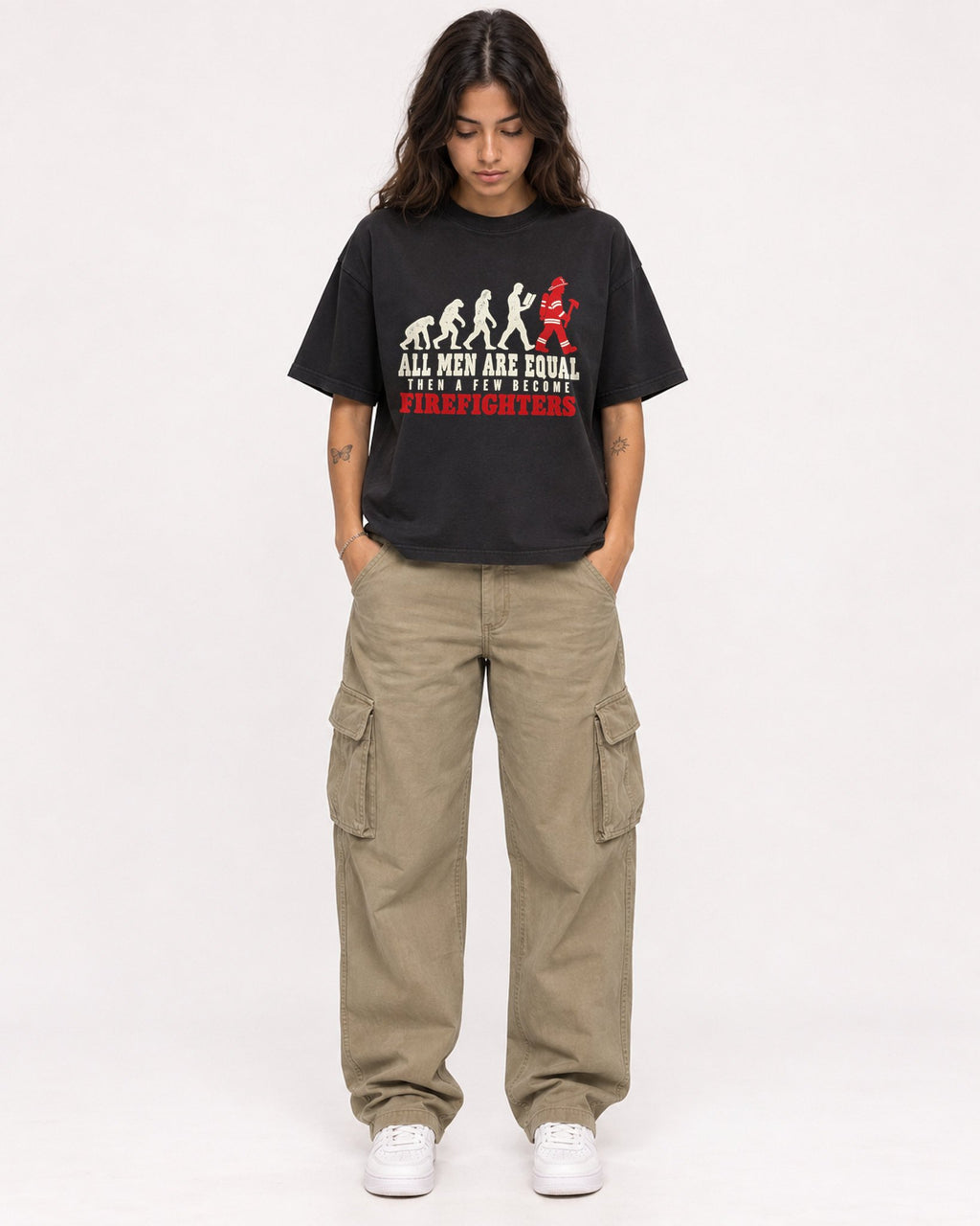 Mockup Boxy Heavyweight Tee Black female full-body 06