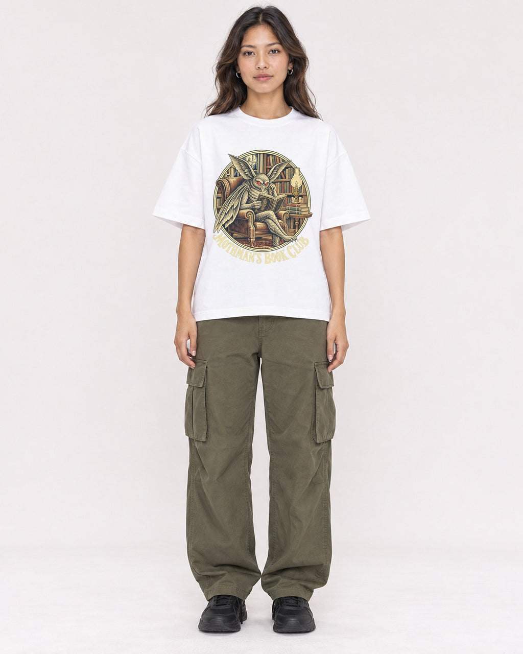 Mockup Boxy Heavyweight Tee White female full-body 02