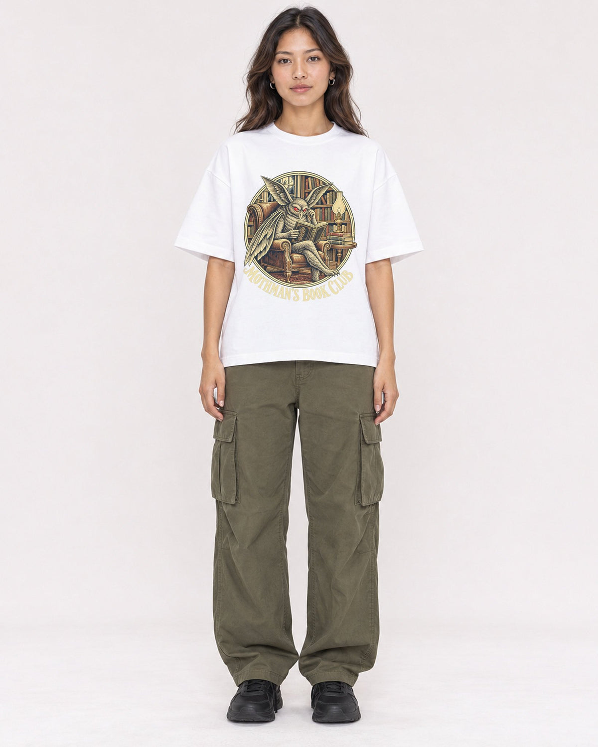 Mockup Boxy Heavyweight Tee White female full-body 02