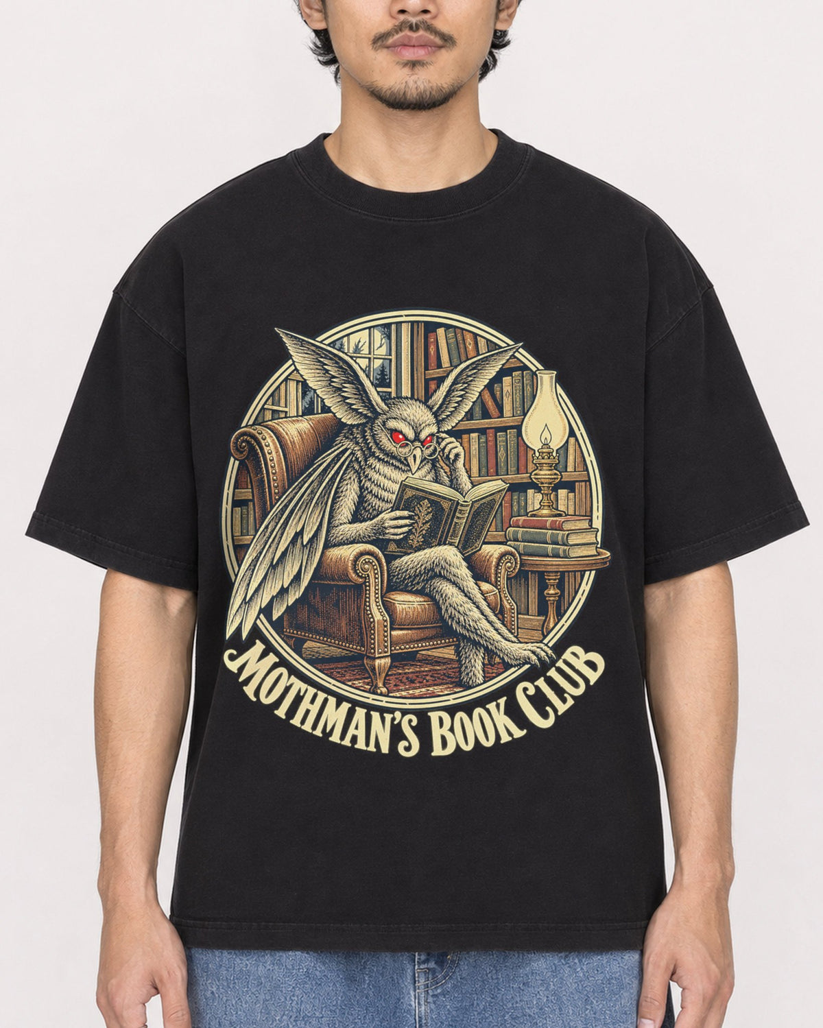 Mockup Boxy Heavyweight Tee Black male close-up 02