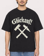 Mockup Boxy Heavyweight Tee Black male close-up 02