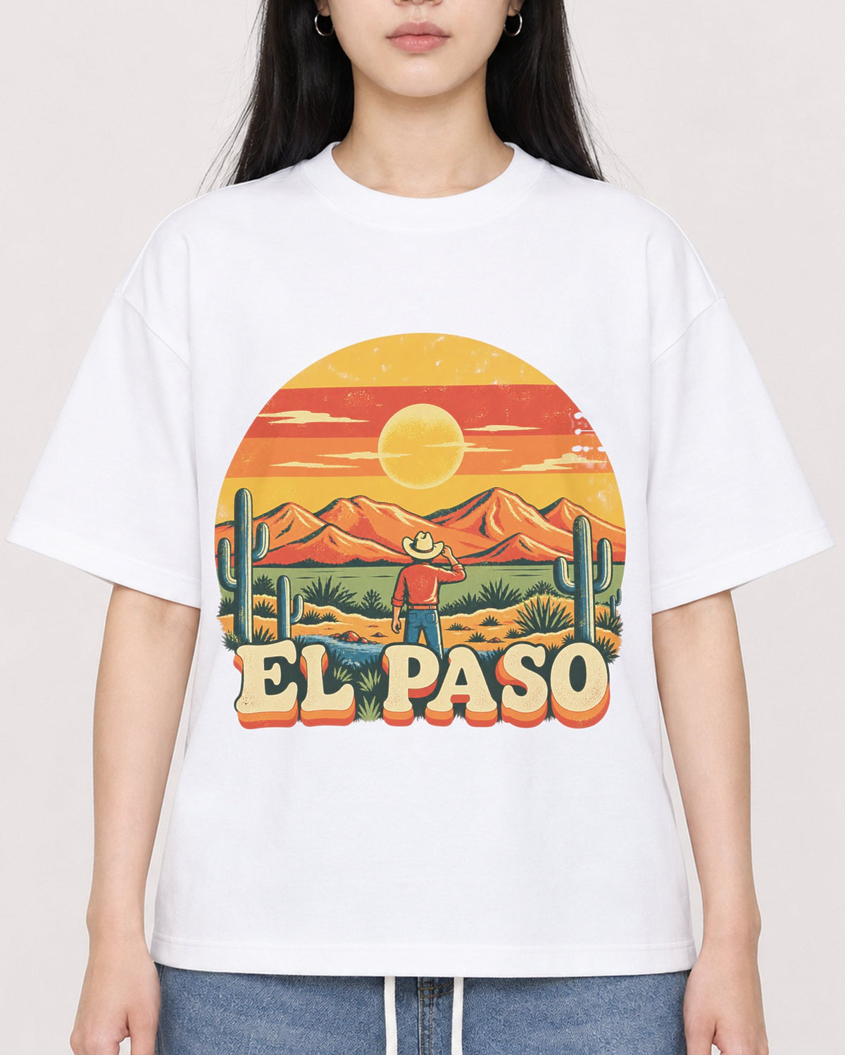 Mockup Boxy Heavyweight Tee White female close-up 01