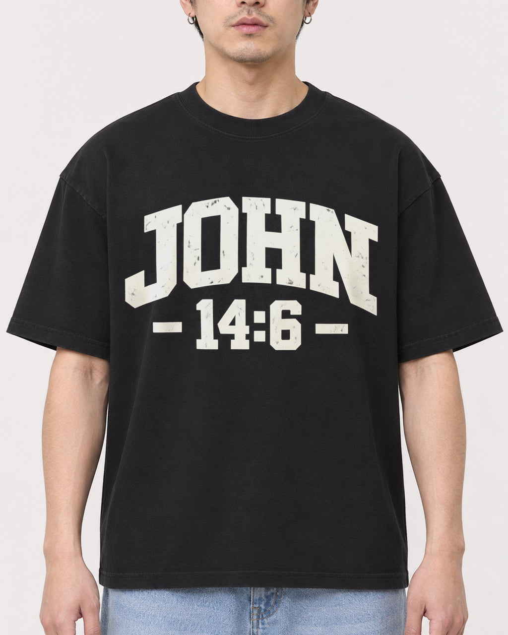 Mockup Boxy Heavyweight Tee Black male close-up 13
