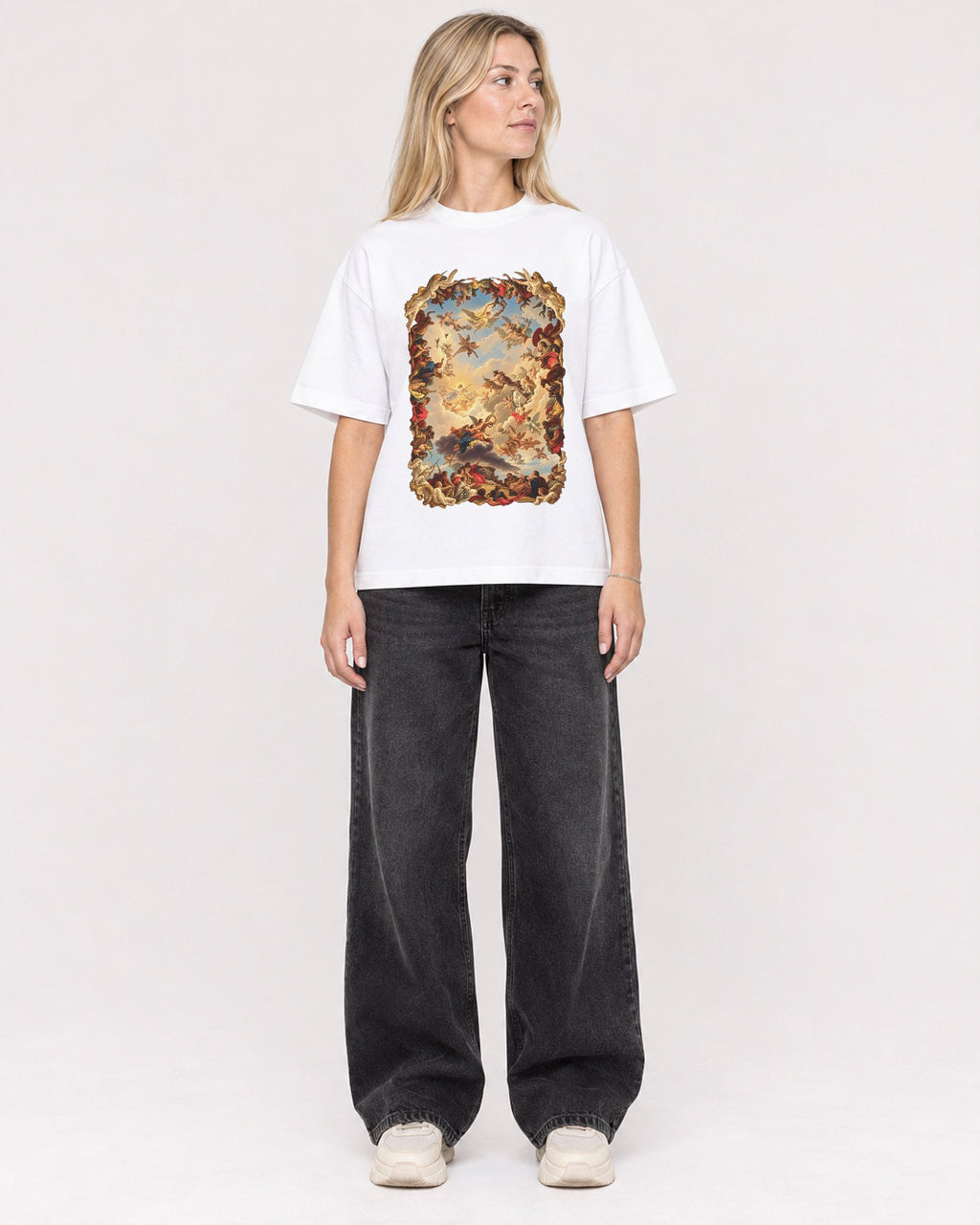 Mockup Boxy Heavyweight Tee White female full-body 08