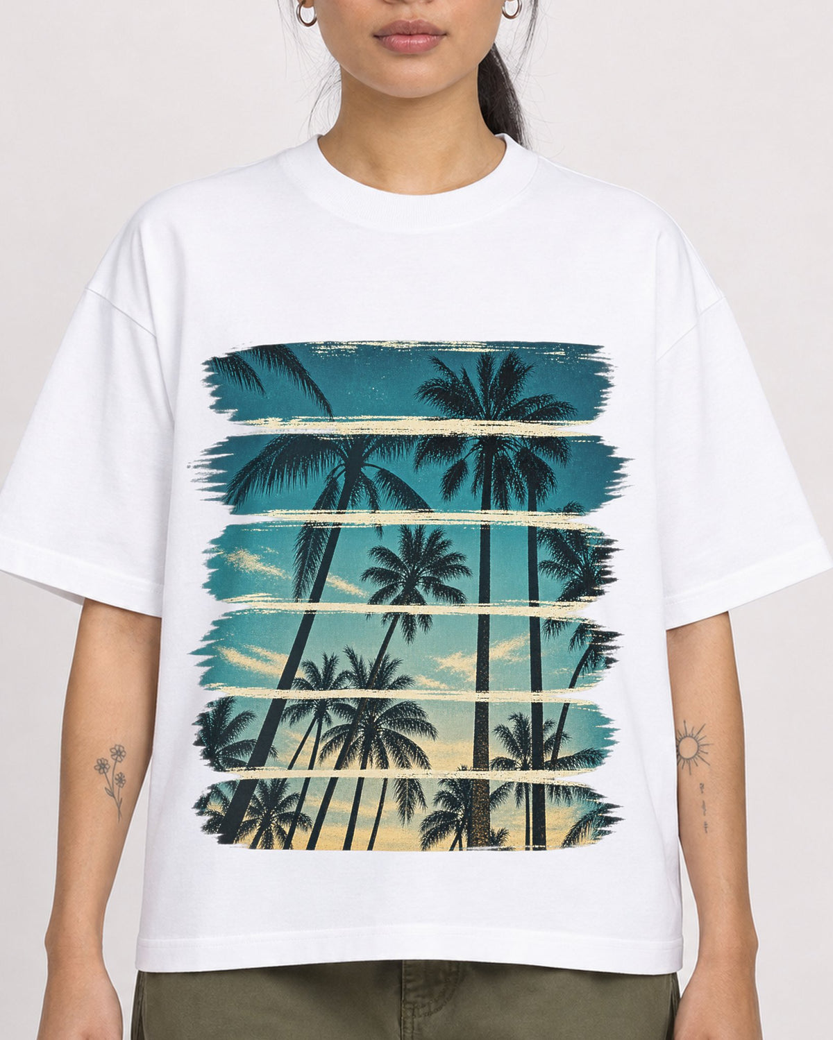 Mockup Boxy Heavyweight Tee White female close-up 42