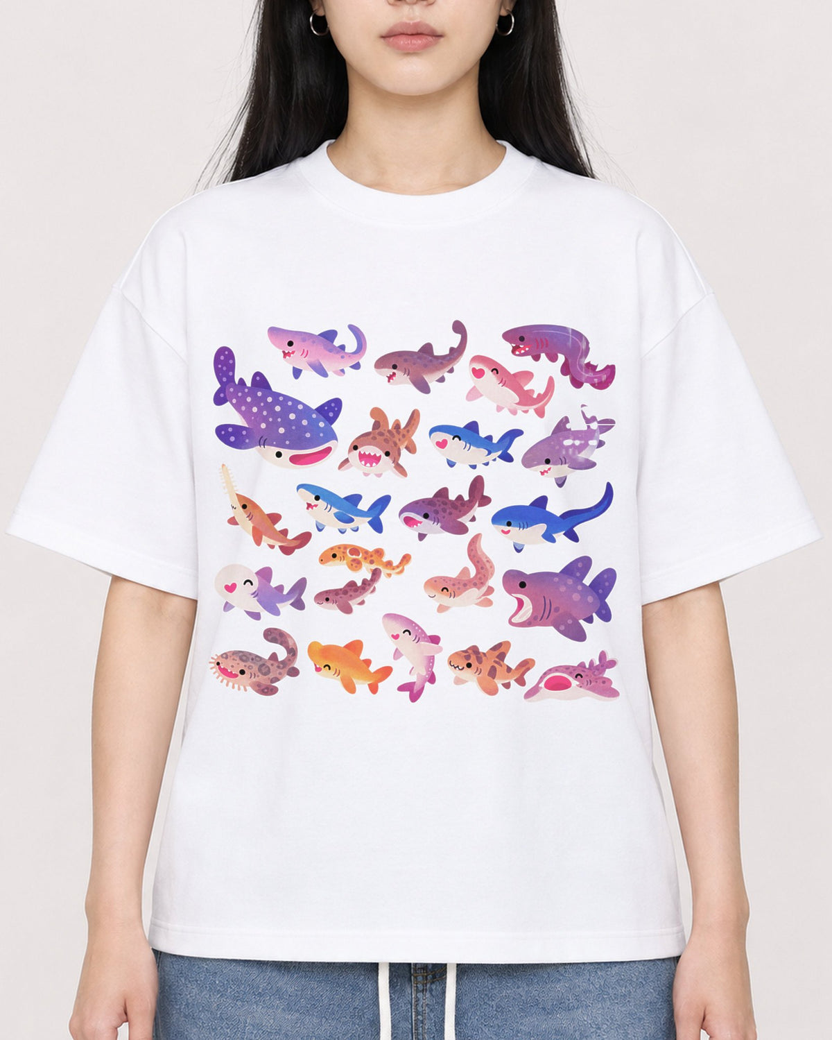 Mockup Boxy Heavyweight Tee White female close-up 01