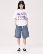 Mockup Boxy Heavyweight Tee White female full-body 01