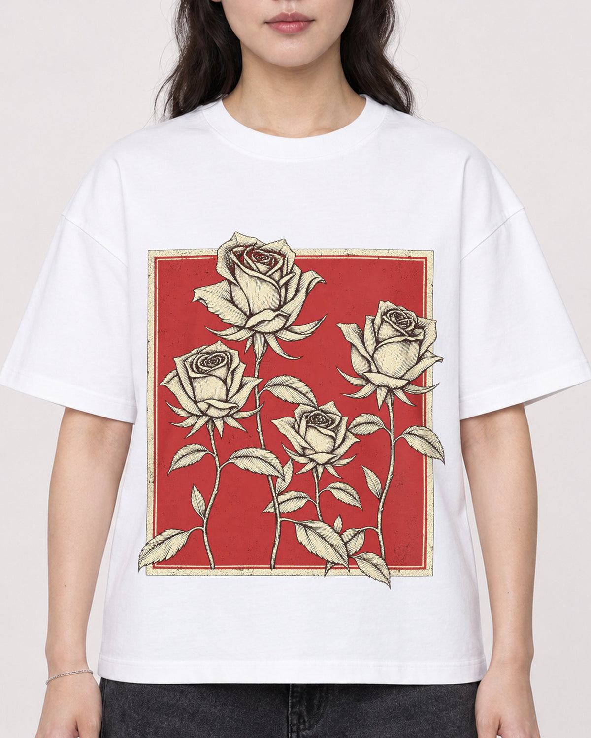 Mockup Boxy Heavyweight Tee White female close-up 03