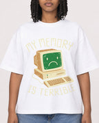 Mockup Boxy Heavyweight Tee White female close-up 15