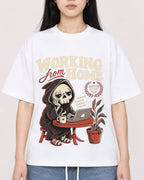 Mockup Boxy Heavyweight Tee White female close-up 01