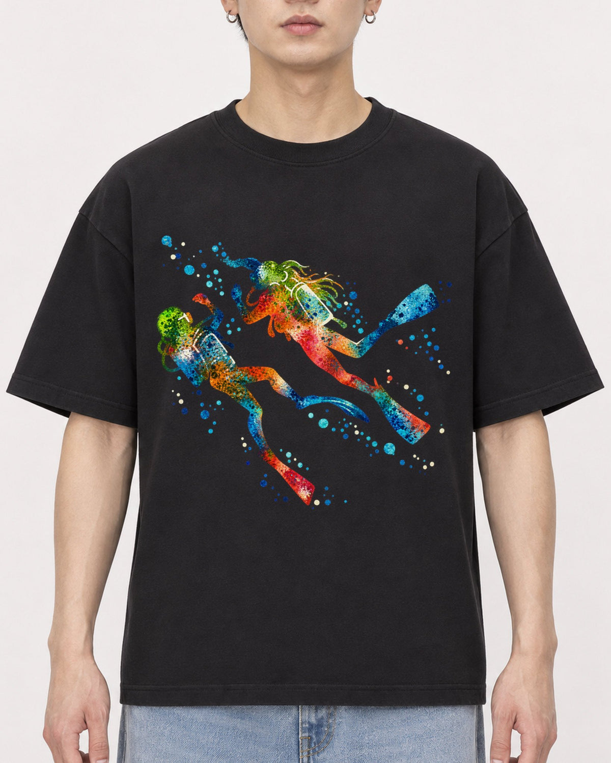 Mockup Boxy Heavyweight Tee Black male close-up 01