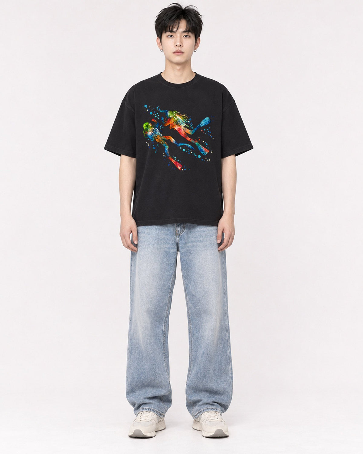 Mockup Boxy Heavyweight Tee Black male full-body 01