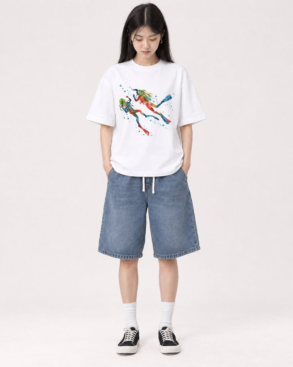 Mockup Boxy Heavyweight Tee White female full-body 01
