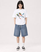 Mockup Boxy Heavyweight Tee White female full-body 01