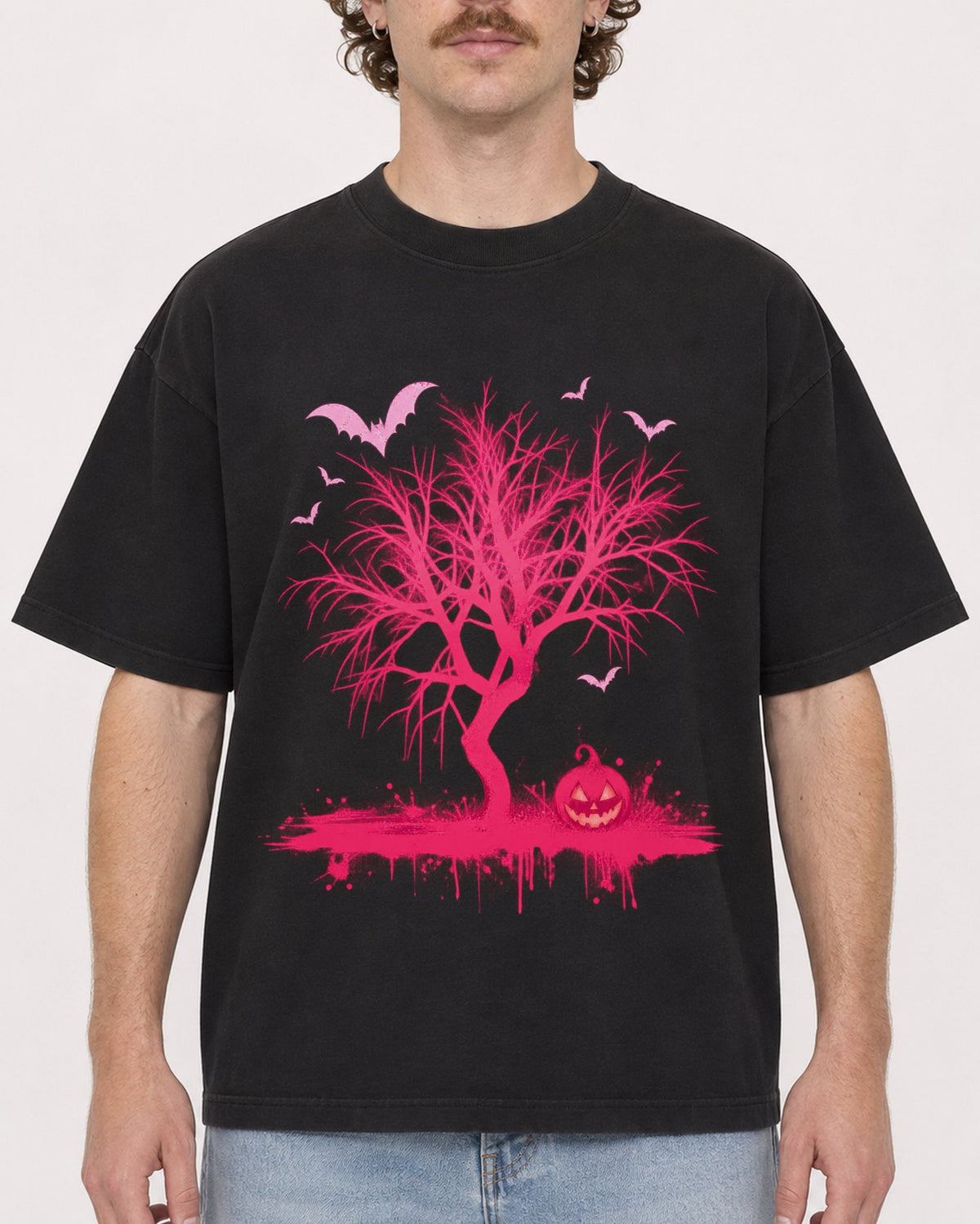 Mockup Boxy Heavyweight Tee Black male close-up 09