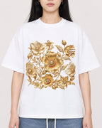 Mockup Boxy Heavyweight Tee White female close-up 01