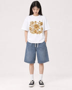 Mockup Boxy Heavyweight Tee White female full-body 01
