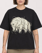 Mockup Boxy Heavyweight Tee Black female close-up 18