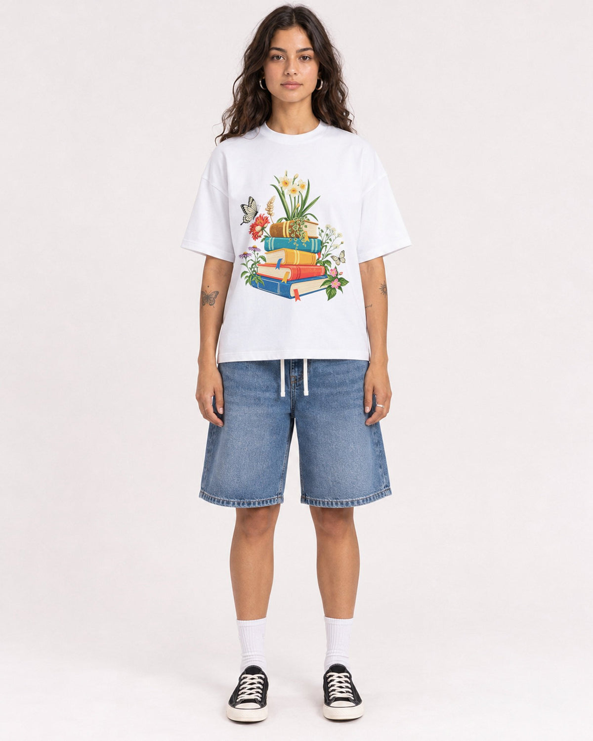 Mockup Boxy Heavyweight Tee White female full-body 06
