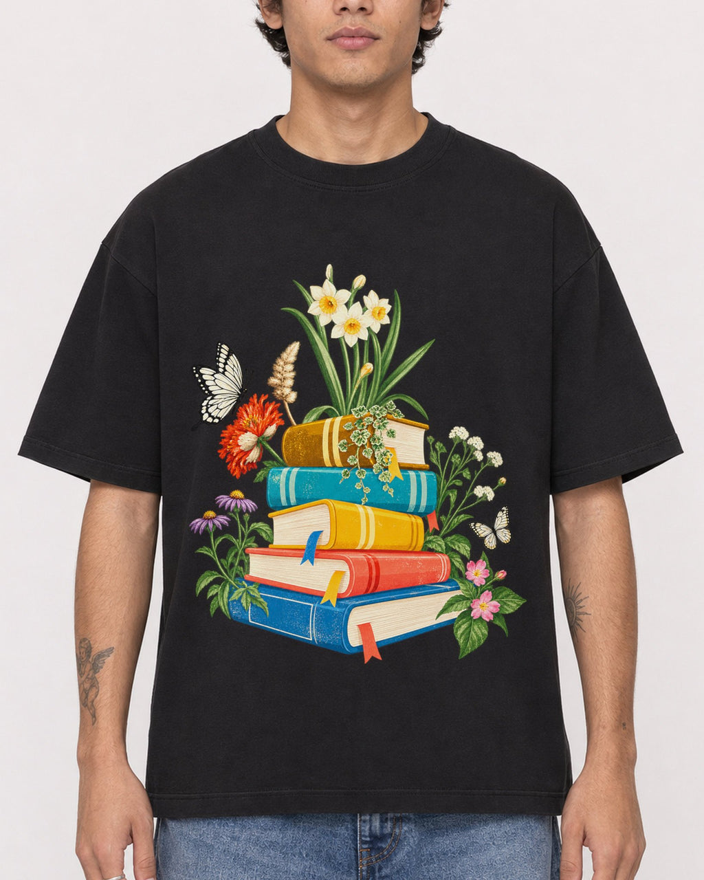 Mockup Boxy Heavyweight Tee Black male close-up 06