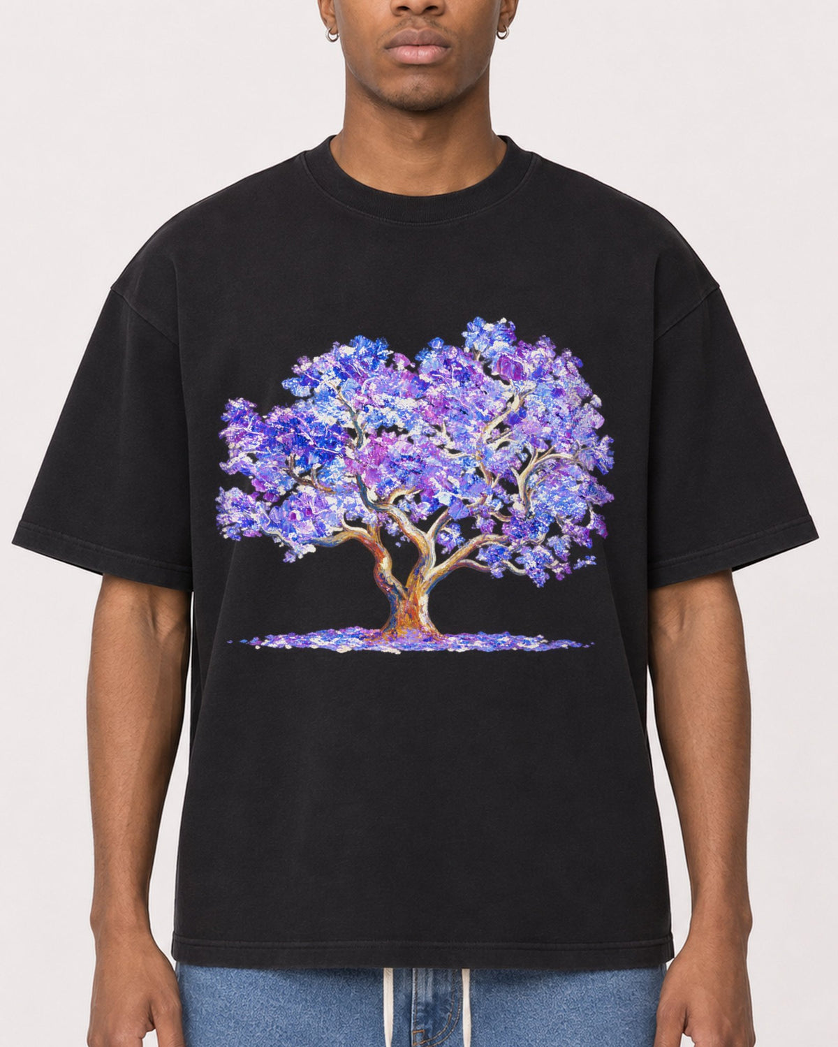 Mockup Boxy Heavyweight Tee Black male close-up 35