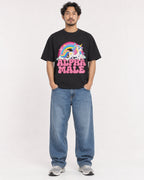 Mockup Boxy Heavyweight Tee Black male full-body 02